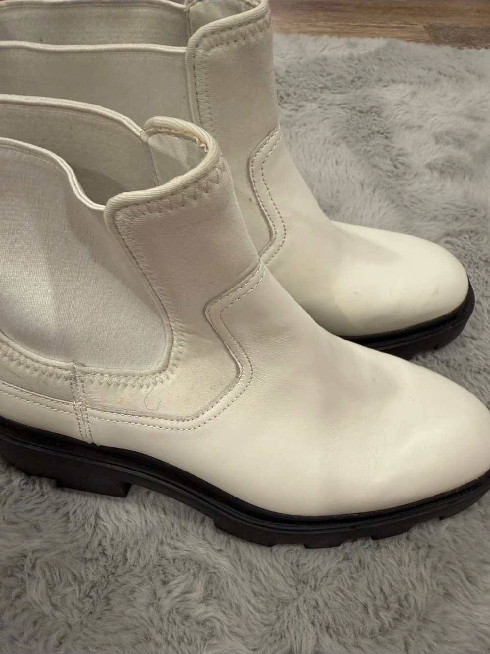 White Ash Mastro Boots with Black Sole